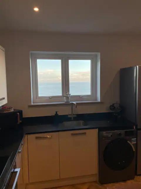 Spectacular 2 Bedroom Balcony Sea View Flat Скарборо Екстер'єр фото
