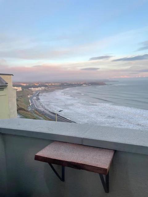 Spectacular 2 Bedroom Balcony Sea View Flat Скарборо Екстер'єр фото