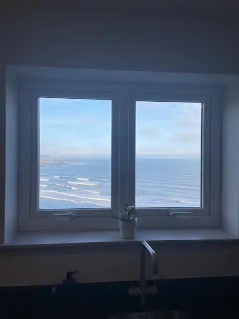 Spectacular 2 Bedroom Balcony Sea View Flat Скарборо Екстер'єр фото
